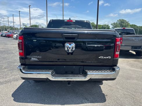 Used 2023 RAM 1500 Big Horn AWD/4WD image 4
