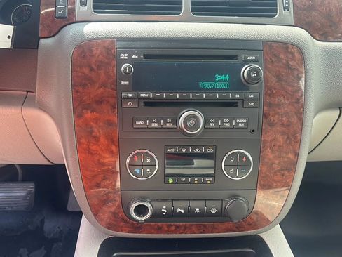 Used 2007 Chevrolet Avalanche LTZ w/ LTZ Preferred Equipment Group AWD/4WD image 26