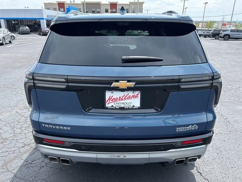 Used 2025 Chevrolet Traverse High Country FWD image 6