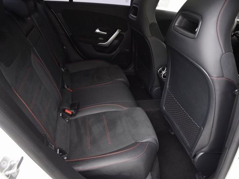 Used 2023 Mercedes-Benz CLA 250 image 19