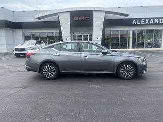 Used 2023 Nissan Altima 2.5 SV w/ SV Premium Package AWD/4WD video 2