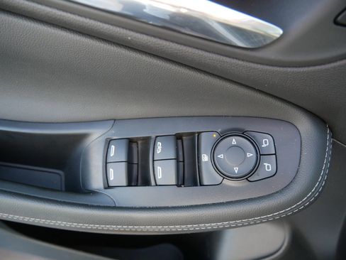 Used 2023 Buick Encore GX Preferred w/ Cold Weather Comfort Package image 17