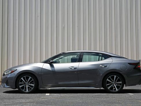Used 2021 Nissan Maxima 3.5 SV w/ Floor Mat Group FWD image 8