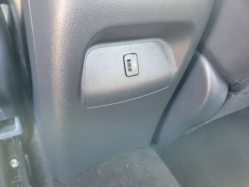 Certified 2025 Nissan Sentra SV FWD image 19