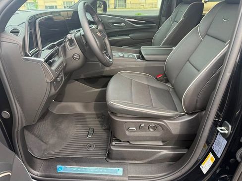 Used 2024 Cadillac Escalade Sport w/ Touring Package AWD/4WD image 14