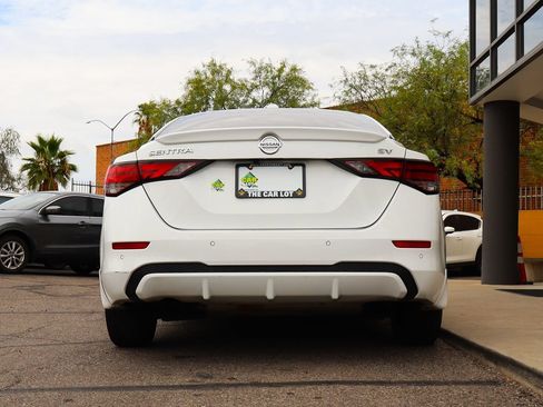 Used 2021 Nissan Sentra SV FWD image 12