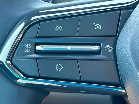 New 2026 Chevrolet Equinox RS w/ Convenience Package III FWD image 25