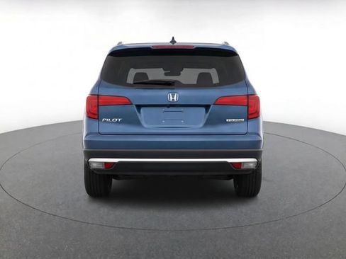 Used 2017 Honda Pilot Touring image 6