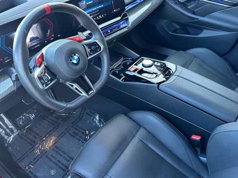 Used 2025 BMW M5 w/ Carbon Package image 9