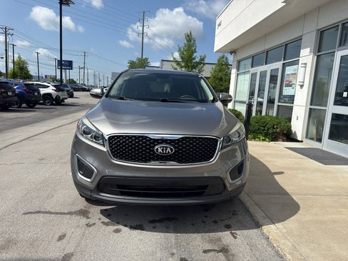 Used 2017 Kia Sorento L FWD image 8