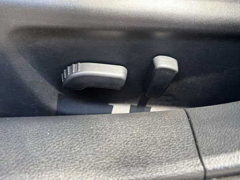 Used 2025 Nissan Altima 2.5 SV FWD image 22