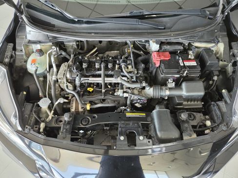 Used 2020 Nissan Versa SV FWD image 35