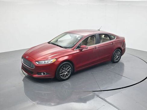 Used 2014 Ford Fusion SE w/ Equipment Group 202A FWD image 38