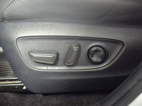 Certified 2025 Toyota RAV4 Limited AWD/4WD image 17