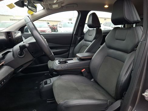 Certified 2023 Nissan Ariya FWD image 13