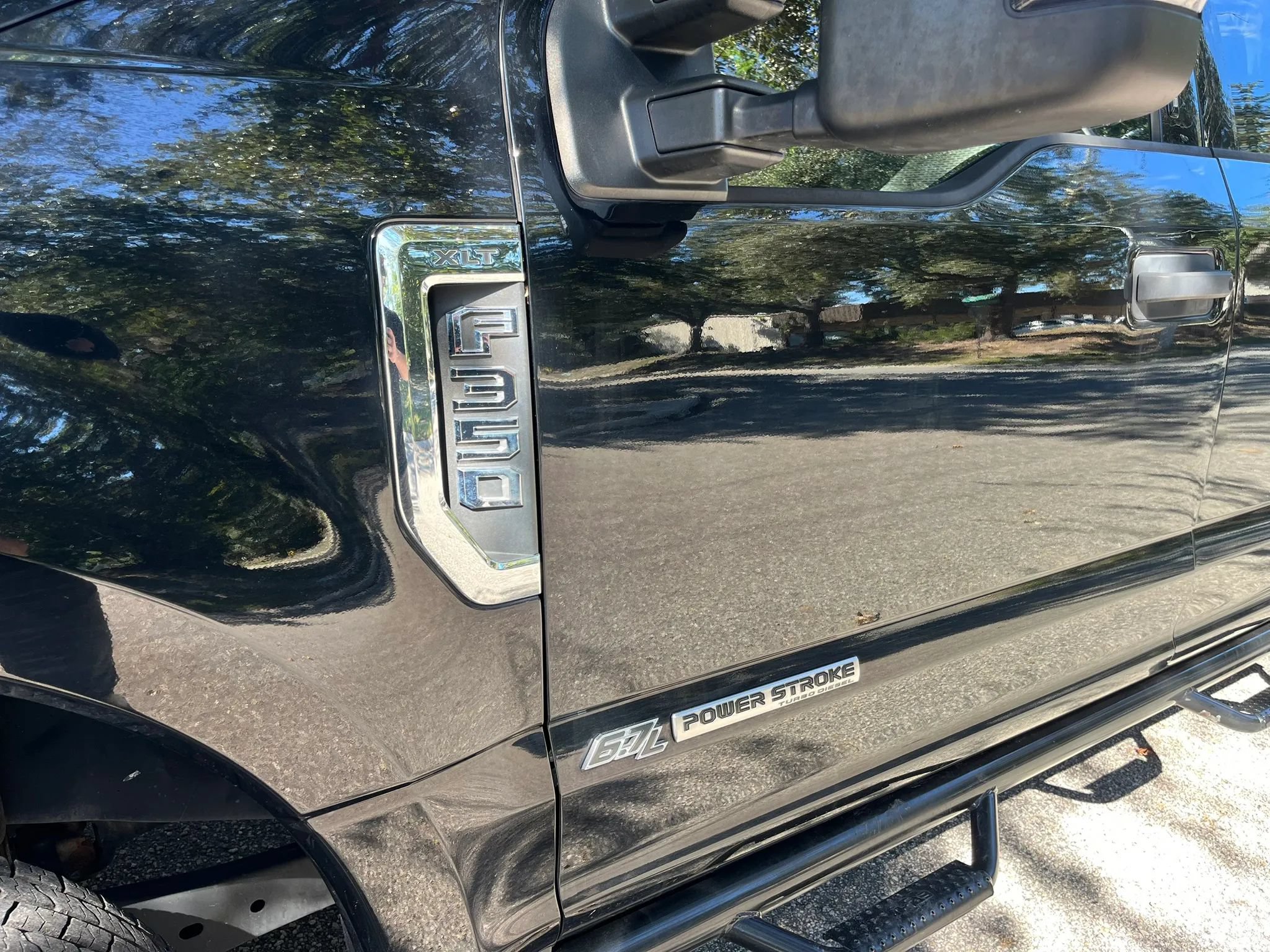 Used 2017 Ford F350 XLT w/ XLT Value Package AWD/4WD image 7