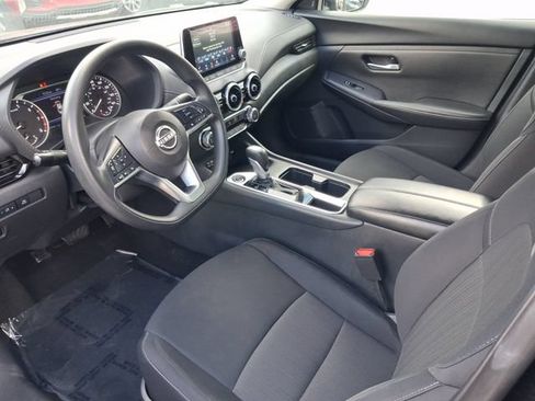 Used 2024 Nissan Sentra SV FWD image 11