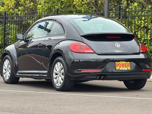 Used 2017 Volkswagen Beetle 1.8T S image 6