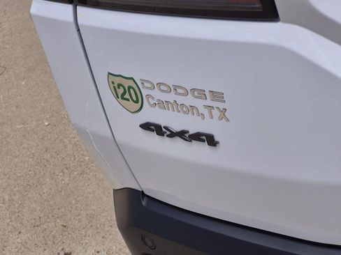 New 2026 Jeep Cherokee Laredo AWD/4WD image 8