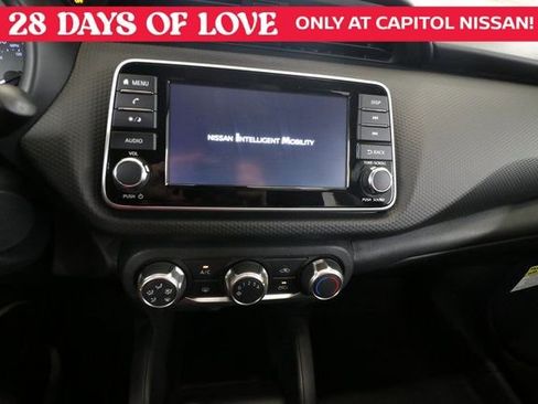 New 2025 Nissan Kicks Play S image 16