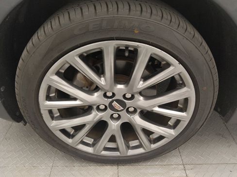 Used 2019 Cadillac XT4 Premium Luxury w/ LPO, Midnight Sport Package AWD/4WD image 31
