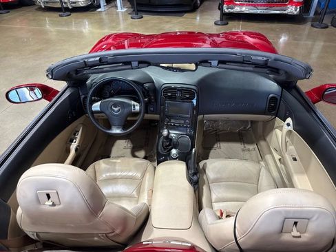 Used 2008 Chevrolet Corvette Convertible w/ Preferred Equipment Group RWD image 14