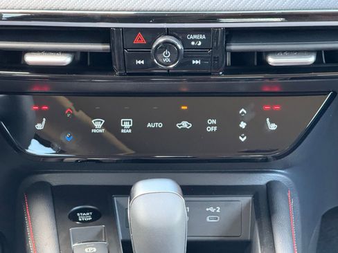 New 2026 Nissan Kicks SR AWD/4WD image 19
