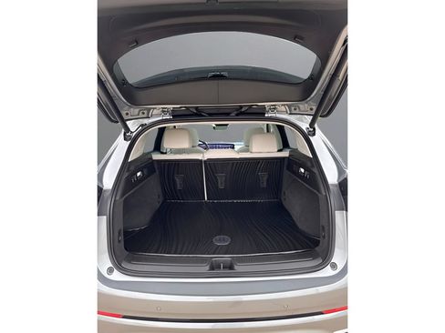 Used 2024 Buick Envision Avenir AWD/4WD image 30
