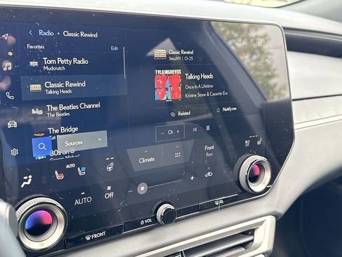 Used 2026 Lexus RX 350 Premium w/ Convenience Package FWD image 23