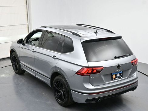 Used 2024 Volkswagen Tiguan SE R-Line AWD/4WD image 32