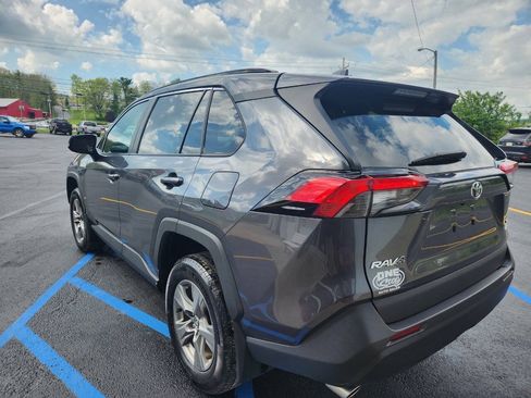 Used 2024 Toyota RAV4 XLE AWD/4WD image 5