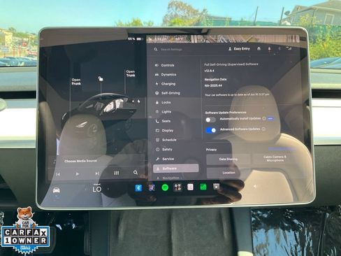Used 2022 Tesla Model 3 Long Range AWD/4WD image 48