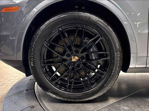 New 2026 Porsche Cayenne AWD/4WD image 11