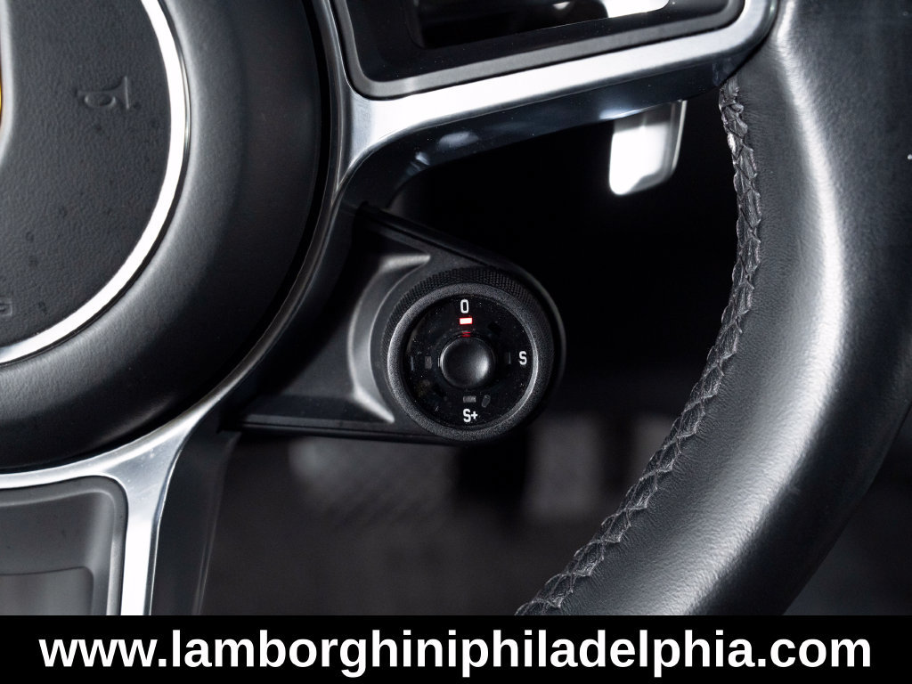 Used 2021 Porsche Macan Turbo AWD/4WD image 28