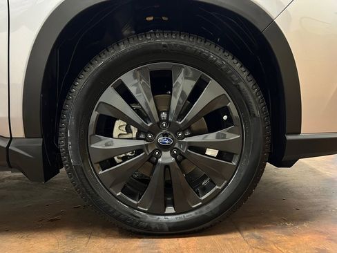 Used 2022 Subaru Ascent Onyx Edition image 11