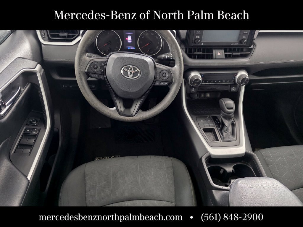 Used 2021 Toyota RAV4 XLE w/ Convenience Package FWD image 13
