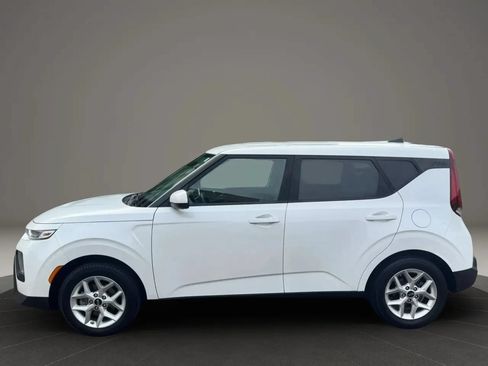 Used 2020 Kia Soul S FWD image 5