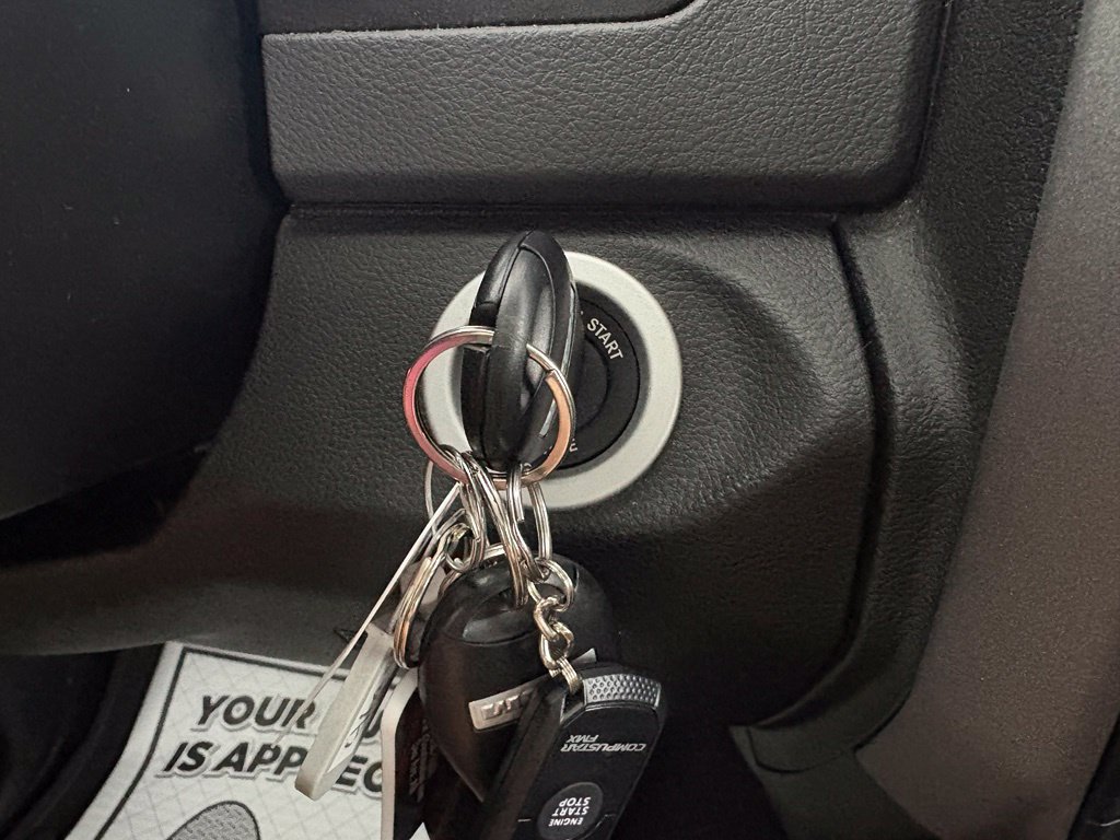 Used 2018 RAM 1500 Express AWD/4WD image 27