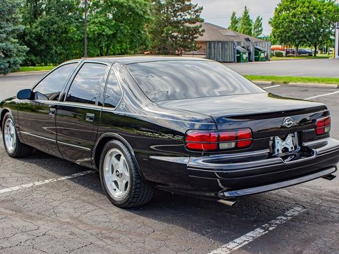 Used 1996 Chevrolet Impala SS RWD image 7