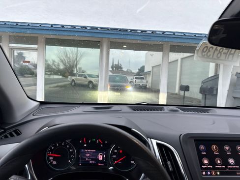 Used 2024 Chevrolet Equinox LS w/ LS Convenience Package image 13