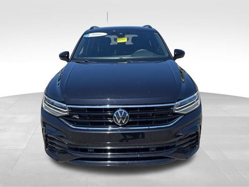 Used 2024 Volkswagen Tiguan SE R-Line FWD image 3