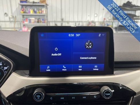 Used 2022 Ford Escape SE image 13