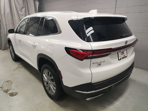 New 2026 Buick Enclave Preferred FWD image 21