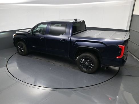 Used 2024 Toyota Tundra Platinum AWD/4WD image 34