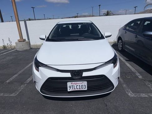 Used 2025 Toyota Corolla LE image 5