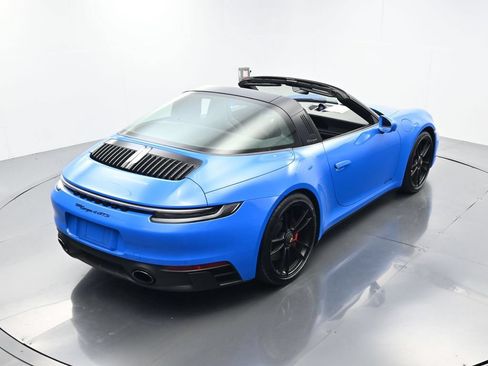 Certified 2022 Porsche 911 Targa 4 GTS AWD/4WD image 35