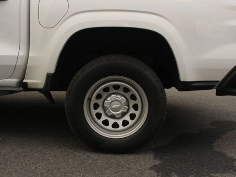 Used 2023 Chevrolet Colorado W/T w/ Safety Package RWD image 10
