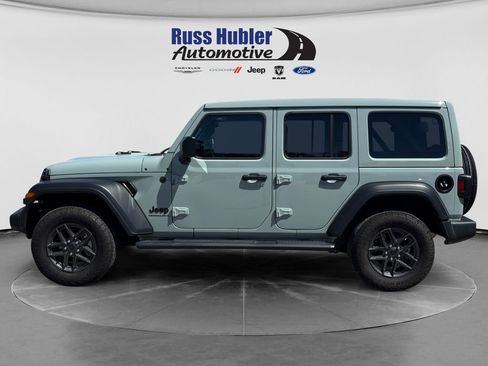Used 2024 Jeep Wrangler Unlimited Sport AWD/4WD image 2