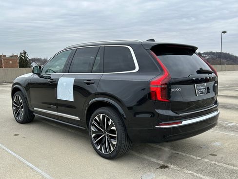 New 2026 Volvo XC90 T8 Ultra w/ Protection Package Premier AWD/4WD image 4
