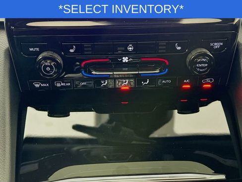 New 2025 Jeep Grand Cherokee L Limited w/ Black Appearance Package image 16